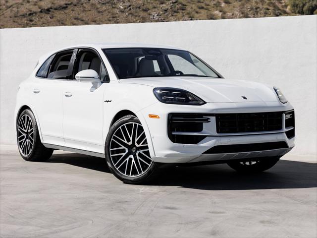 2026 Porsche Cayenne E-Hybrid Turbo