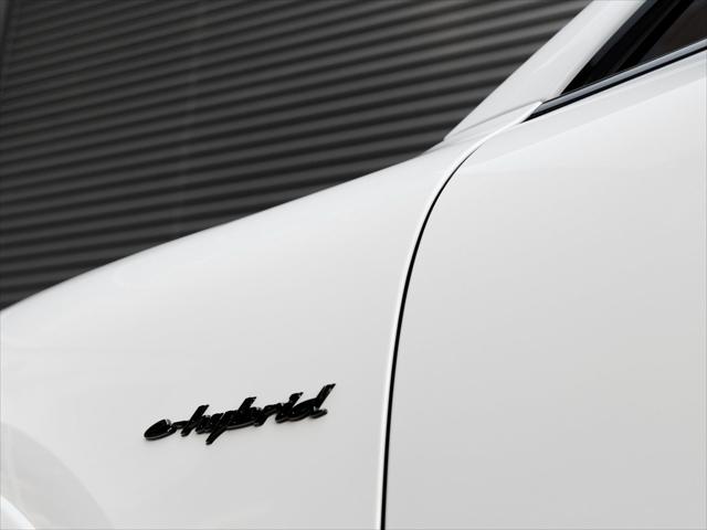 2026 Porsche Cayenne E-Hybrid Turbo