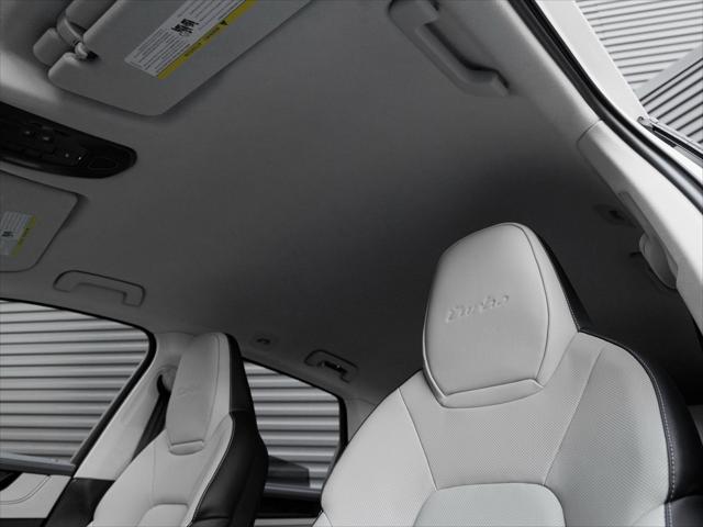 2026 Porsche Cayenne E-Hybrid Turbo