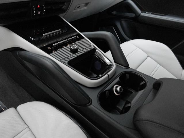 2026 Porsche Cayenne E-Hybrid Turbo