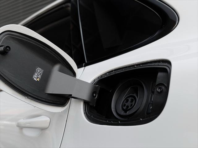 2026 Porsche Cayenne E-Hybrid Turbo