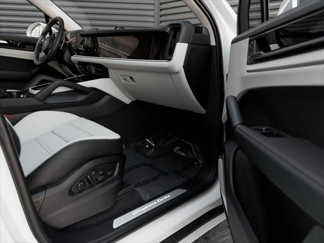 2026 Porsche Cayenne E-Hybrid Turbo