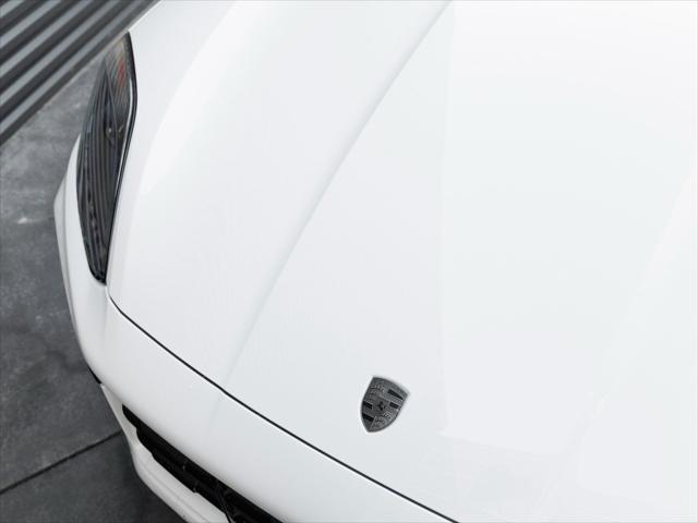 2026 Porsche Cayenne E-Hybrid Turbo