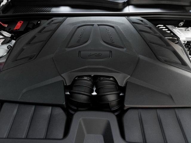 2026 Porsche Cayenne E-Hybrid Turbo