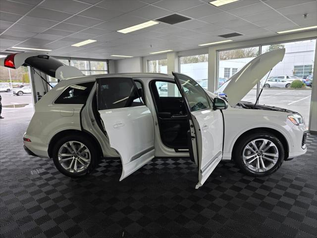 2025 Audi Q7 Premium Plus 55 TFSI quattro Tiptronic