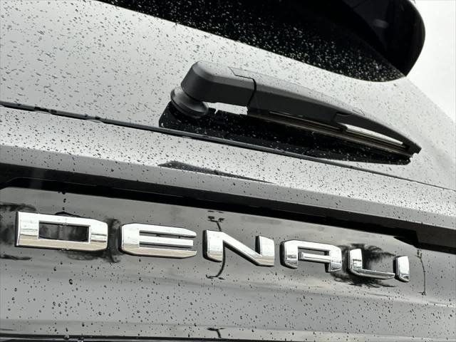 2026 GMC Acadia Denali FWD