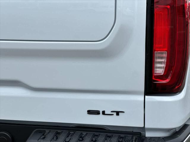 2026 GMC Sierra 1500 Crew Cab, Short Bed, SLT, RWD