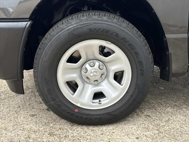 2026 RAM Ram 1500 RAM 1500 TRADESMAN QUAD CAB 4X2 64 BOX