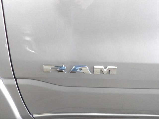 2025 Ram 1500 Big Horn Crew Cab 4x4 5'7" Box