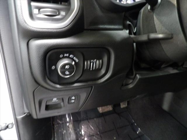 2025 Ram 1500 Big Horn Crew Cab 4x4 5'7" Box