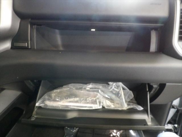 2025 Ram 1500 Big Horn Crew Cab 4x4 5'7" Box