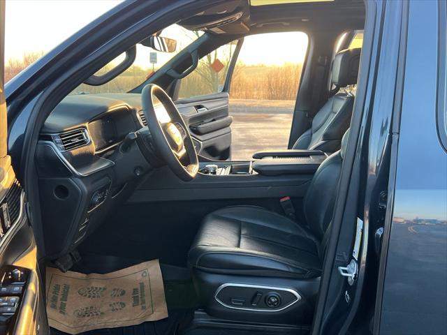 2023 Jeep Wagoneer Series II Carbide 4x4