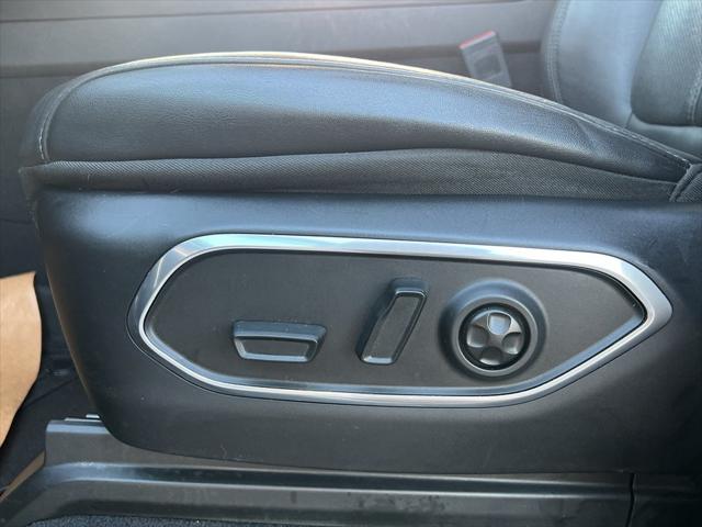 2023 Jeep Wagoneer Series II Carbide 4x4