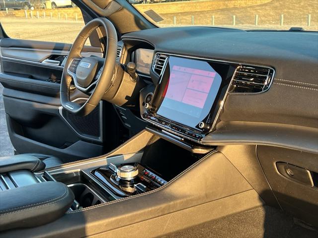 2023 Jeep Wagoneer Series II Carbide 4x4