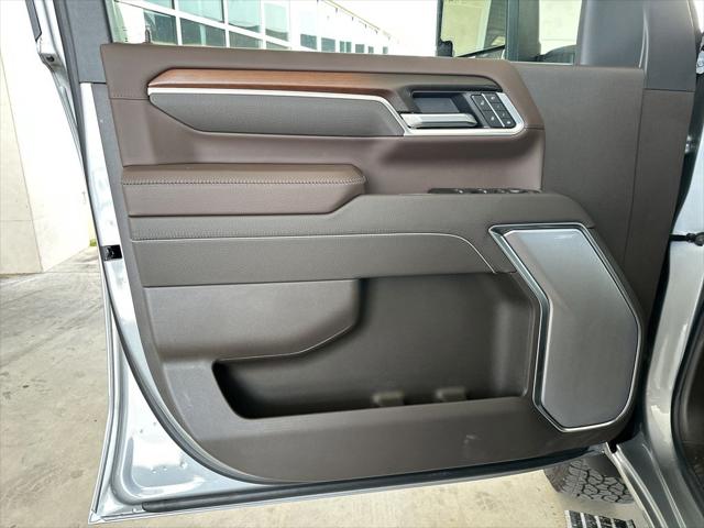 2026 GMC Sierra 2500HD Crew Cab, Standard Bed, Denali, 4WD