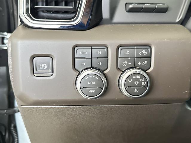 2026 GMC Sierra 2500HD Crew Cab, Standard Bed, Denali, 4WD