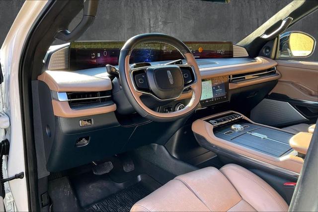 2025 Lincoln Navigator Black Label