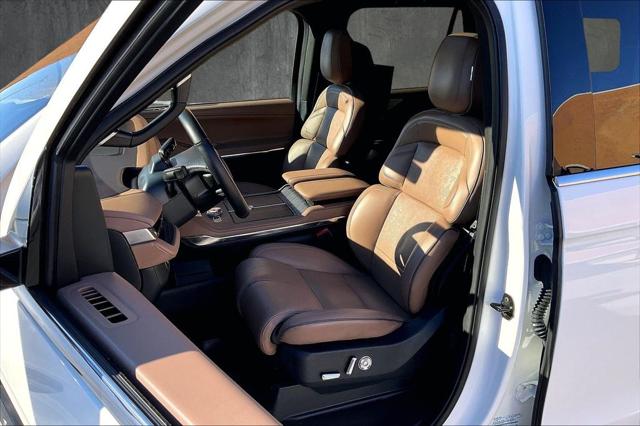 2025 Lincoln Navigator Black Label