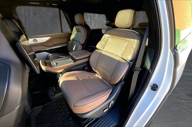 2025 Lincoln Navigator Black Label