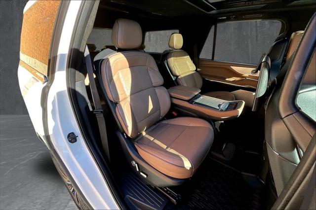 2025 Lincoln Navigator Black Label