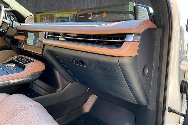 2025 Lincoln Navigator Black Label