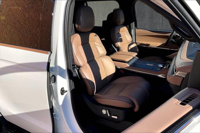 2025 Lincoln Navigator Black Label