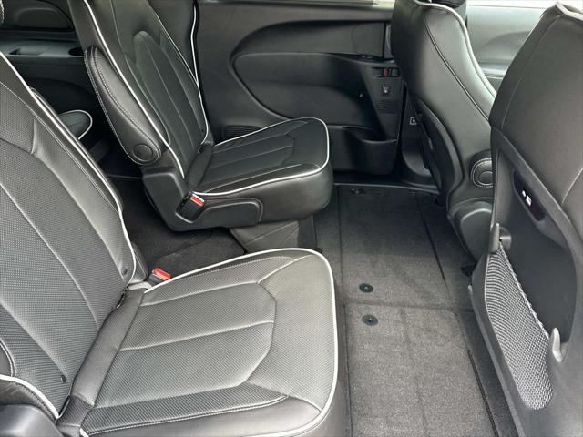 2026 Chrysler Pacifica Limited AWD