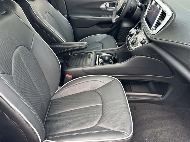 2026 Chrysler Pacifica Limited AWD