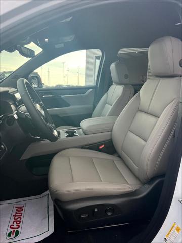 2026 GMC Acadia Elevation FWD