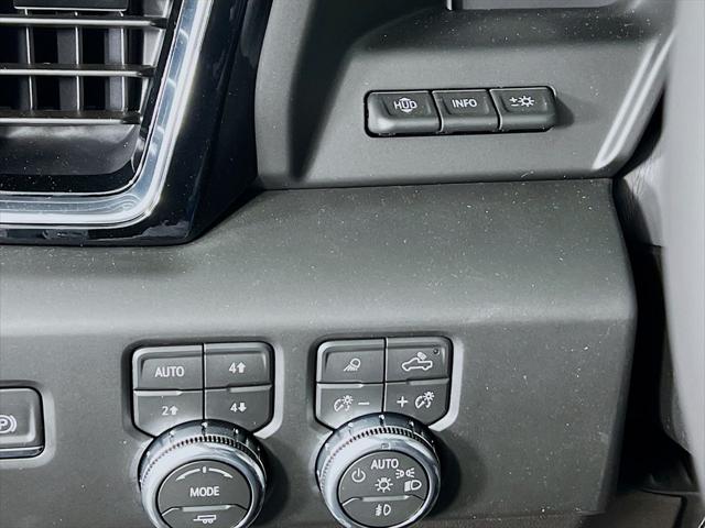 2026 GMC Sierra 2500HD Crew Cab, Standard Bed, Denali Ultimate, 4WD