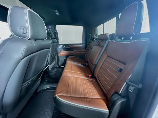 2026 GMC Sierra 2500HD Crew Cab, Standard Bed, Denali Ultimate, 4WD