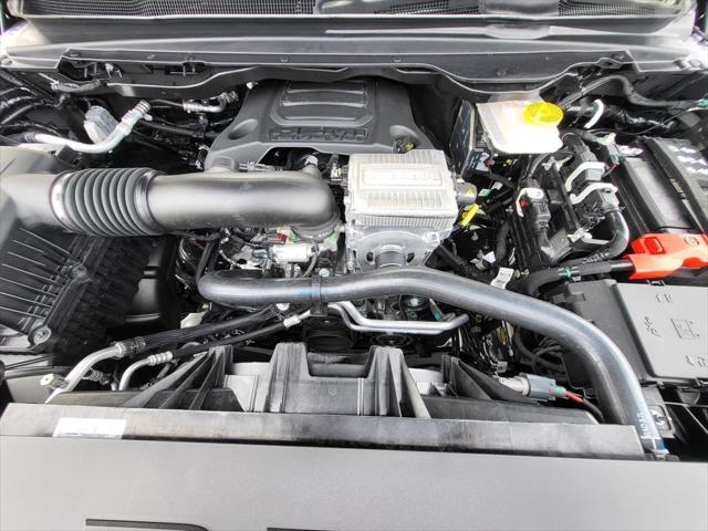 2026 Ram 1500 Lone Star Crew Cab 4x4 57 Box