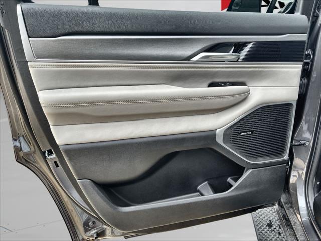 2026 Jeep Grand Wagoneer 4x2