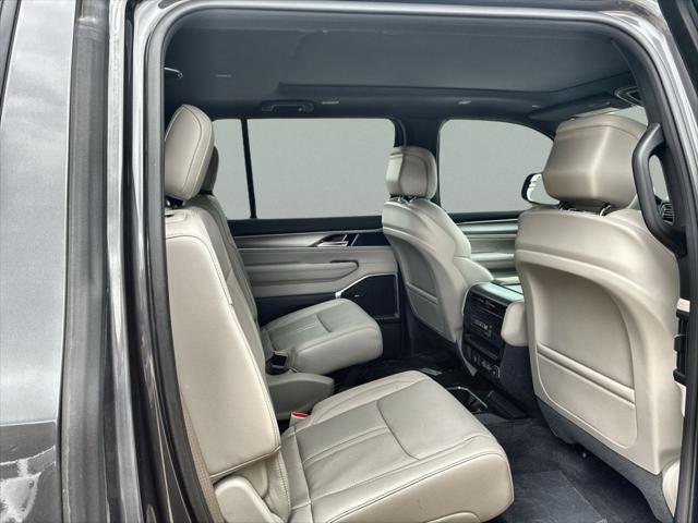 2026 Jeep Grand Wagoneer 4x2