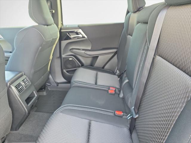 2026 Mitsubishi Outlander ES 1.5T S-AWC