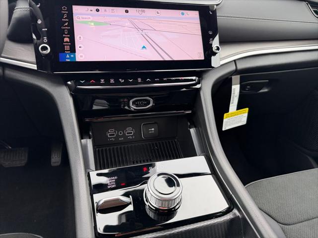 2026 Jeep Grand Cherokee Altitude 4x4
