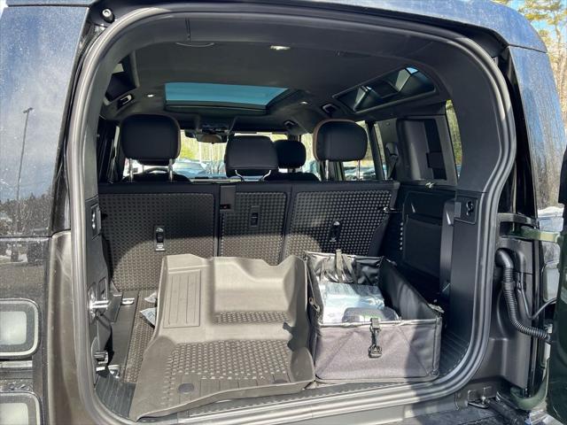 2026 Land Rover Defender P400 X