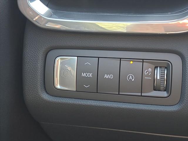 2026 GMC Acadia Denali AWD