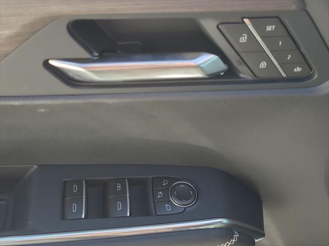 2026 GMC Acadia Denali AWD