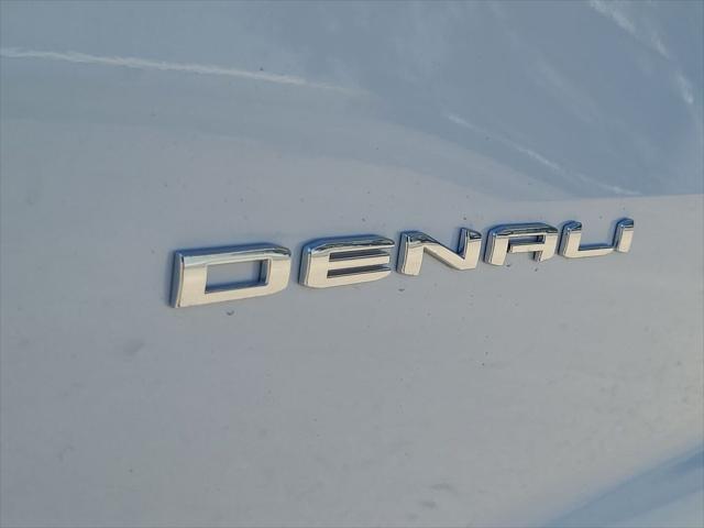 2026 GMC Acadia Denali AWD