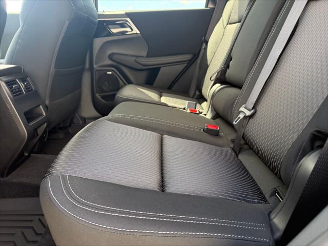 2026 Mitsubishi Outlander ES 1.5T S-AWC