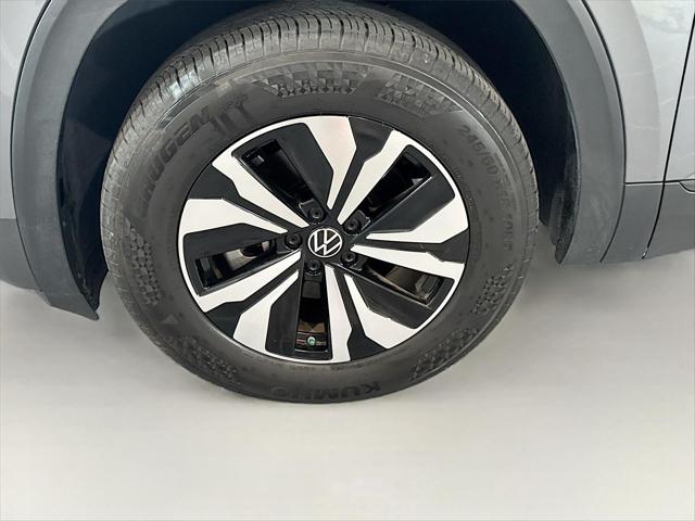 2024 Volkswagen Atlas 2.0T SE