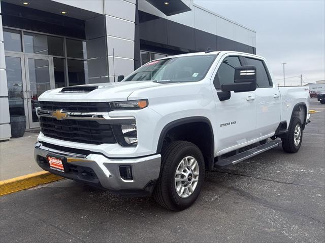 2025 Chevrolet Silverado 2500HD 4WD Crew Cab Standard Bed LT