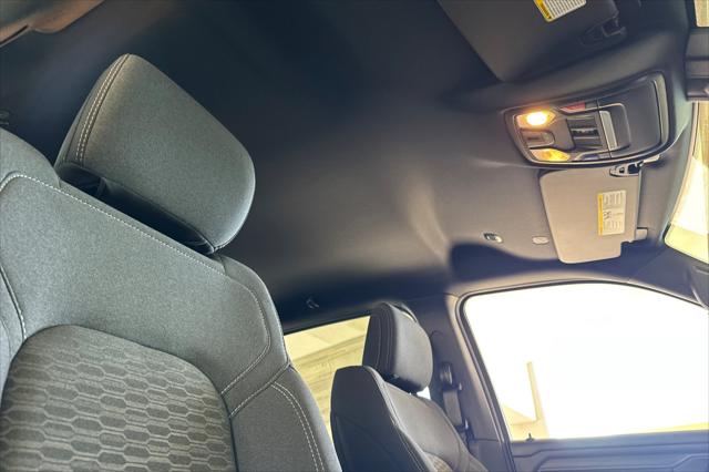 2026 Ram 1500 Express Crew Cab 4x4 57 Box