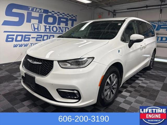 2023 Chrysler Pacifica Hybrid Touring L for sale in Ivel, KY