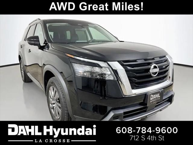 2025 Nissan Pathfinder SV 4WD for sale in La Crosse, WI