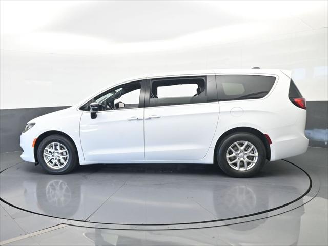 2026 Chrysler Voyager VOYAGER LX