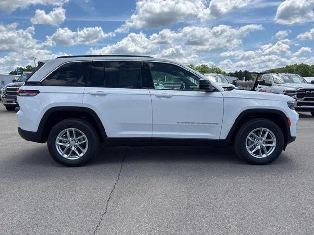 2026 Jeep Grand Cherokee GRAND CHEROKEE LAREDO 4X4 2026 Jeep Grand Cherokee GRAND CHEROKEE LAREDO 4X4