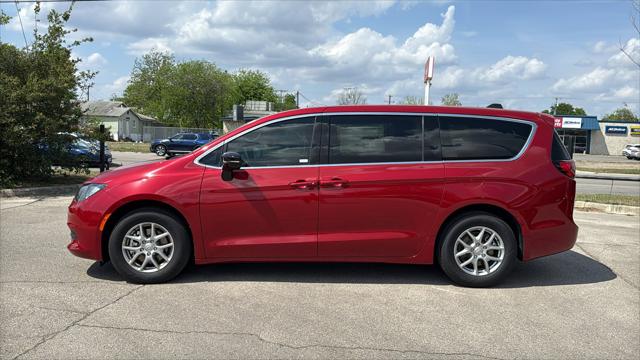 2026 Chrysler Voyager VOYAGER LX