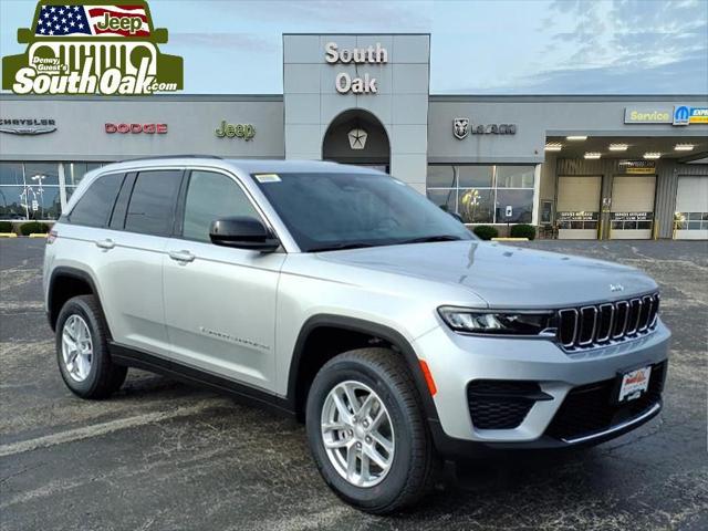 2026 Jeep Grand Cherokee GRAND CHEROKEE LAREDO 4X4